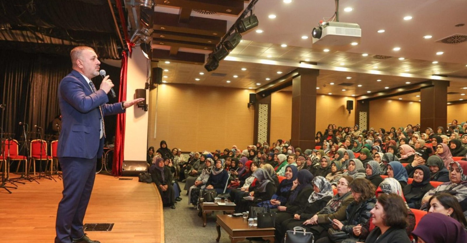 SİNCAN’DA KADINLARA ÖZEL “REGAİP KANDİLİ” PROGRAMI