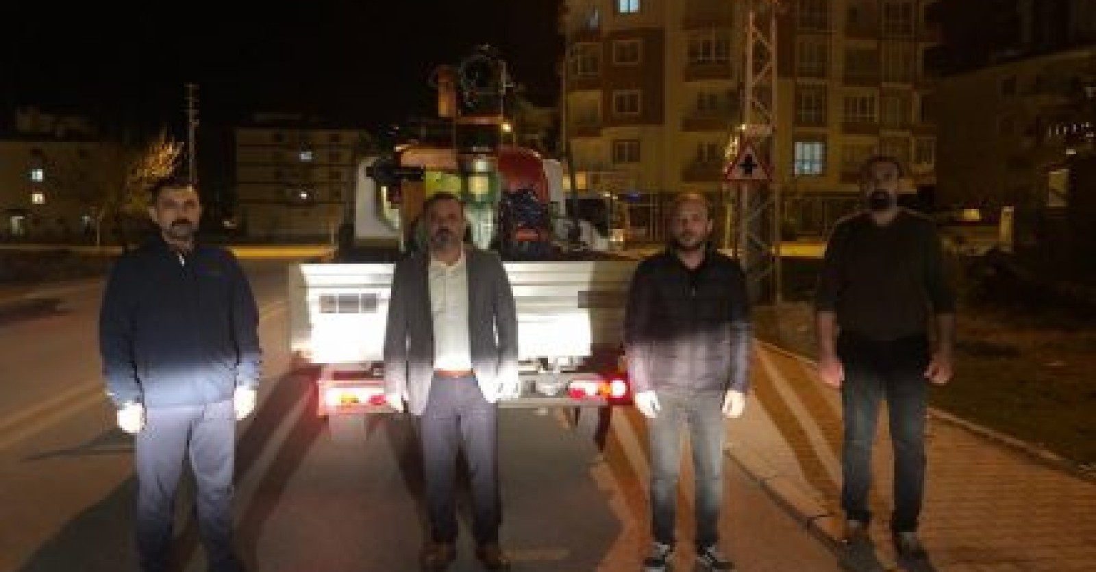 BAŞKAN MURAT ERCAN’DAN TEMİZLİK TİMLERİNE TEŞEKKÜR ZİYARETİ