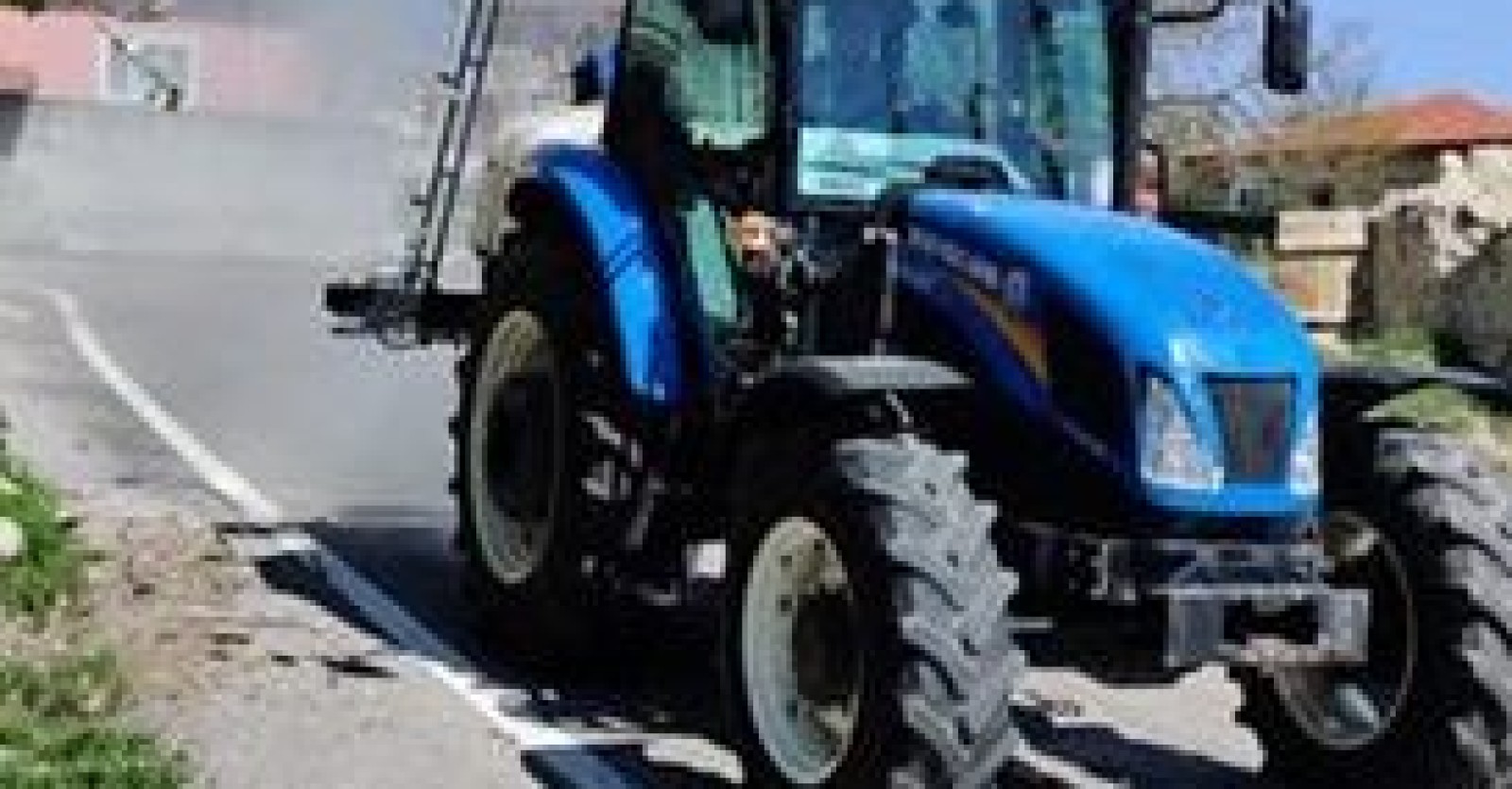 Salgını önlemek adına merkez mahallerimiz ve Temelli bölgemizde dezenfekte çalışmaları gerçekleştiriyoruz.