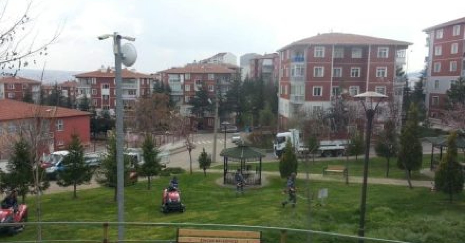 Koronavirüs tedbirlerimizin yanı sıra belediyemizin diğer rutin işlerini aksatmamaya özen gösteriyoruz.