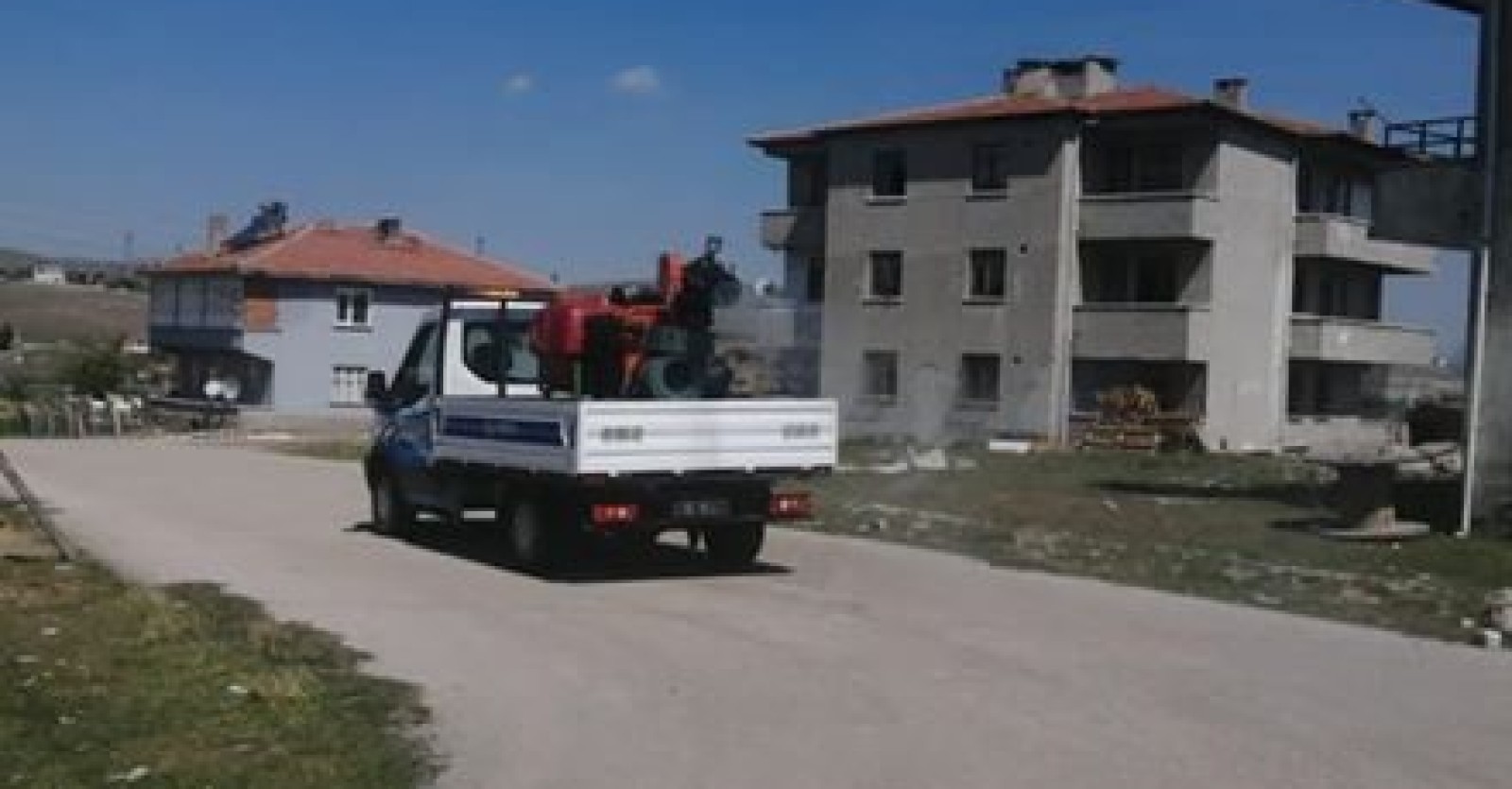 İlaçlama çalışmalarımızı aralıksız sürdürüyoruz.