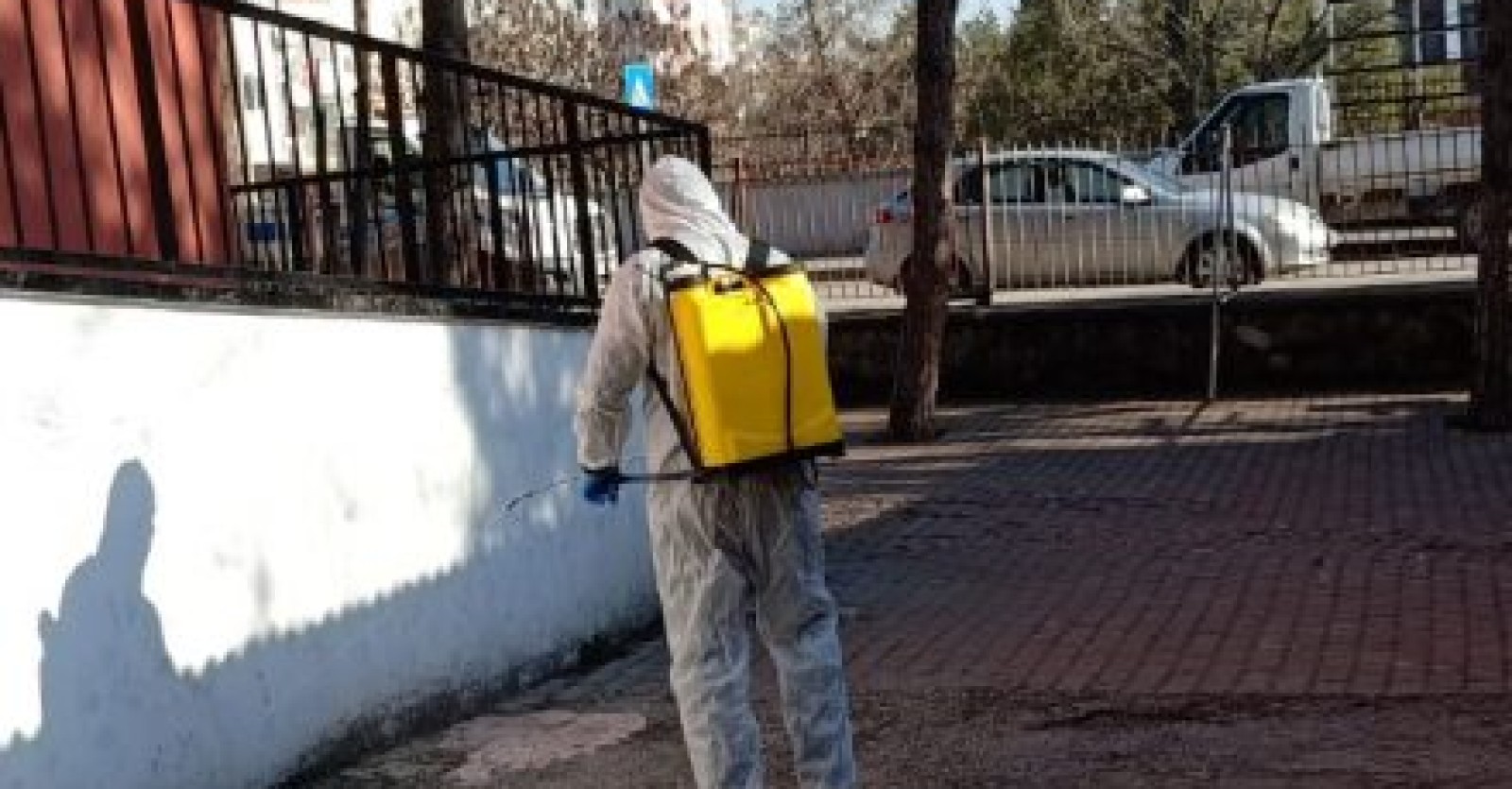 SİNCAN’DA OKULLAR İLAÇLANIYOR