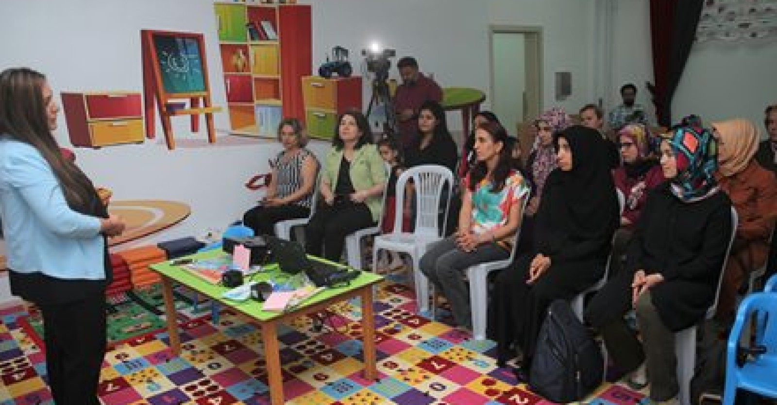 SİNCAN BELEDİYESİ ANNELERE “SAĞLIKLI NESİLLER” SEMİNERİ VERDİ