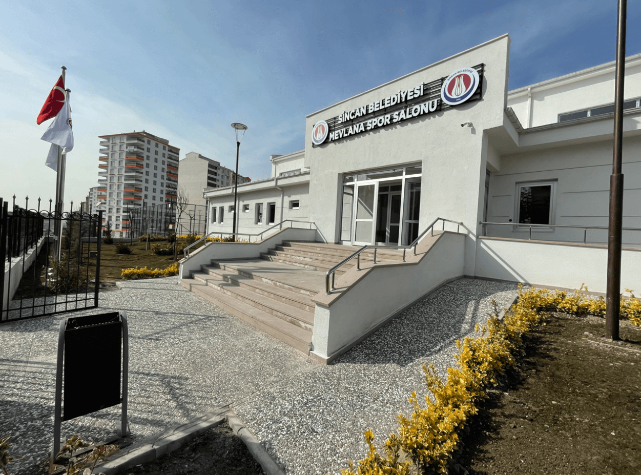 Mevlâna Kapalı Spor Salonu ve Kompleksi